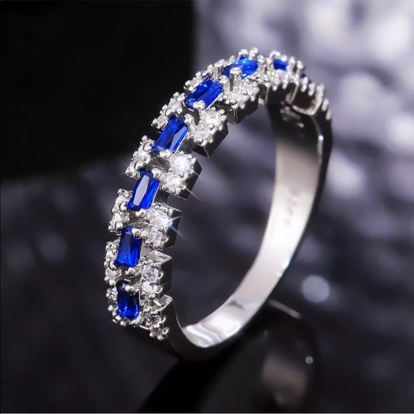 New Elegant 925 Silver  Blue Sapphire Lovely Ring - Picture 5 of 6